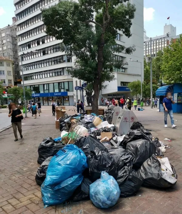 son-dakika-z-kusagi-da-chpli-belediyeleri-taniyor-cop-cukur-camur-1625997033842.jpg SON DAKİKA: Z kuşağı da CHP'li belediyeleri tanıyor! Çöp çukur çamur-8