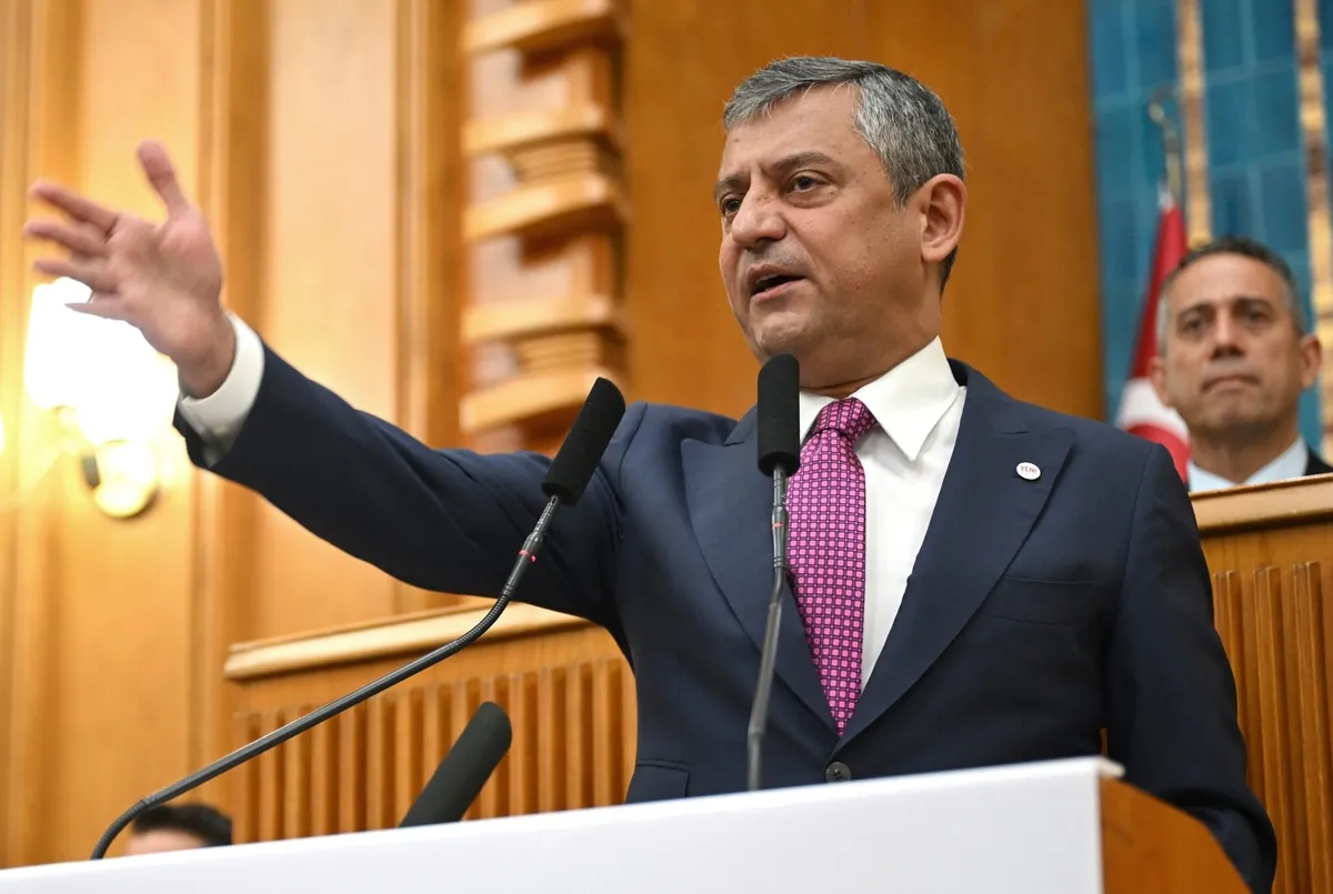 ozel-agbaba-ve-kadigilin-dokunulmazlik-dosyalari-mecliste-1786537830092.jpeg Özgür Özel, Veli Ağbaba ve Sera Kadıgil’in dokunulmazlık dosyaları TBMM’de-3