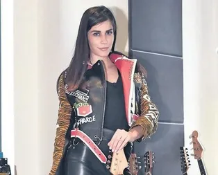 Evde rockstar yetiştiriyoruz