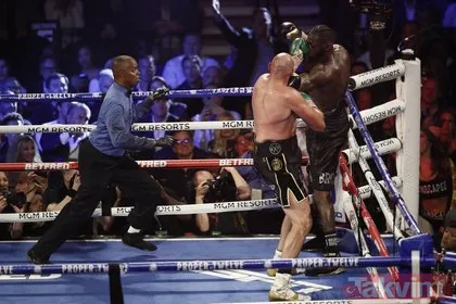 Deontay Wilder - Tyson Fury maçında müthiş son! Ünlü boksör havlu attı