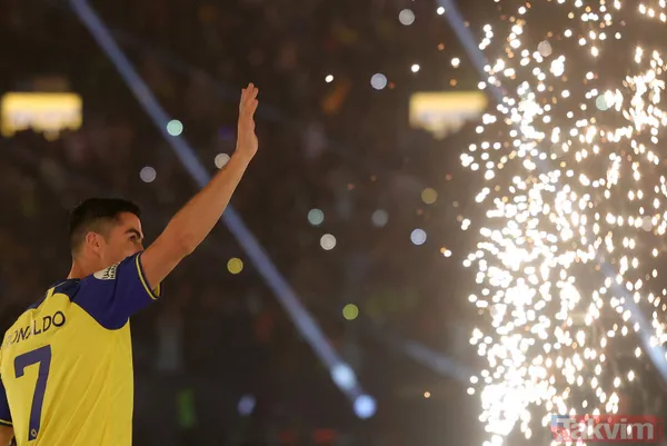 Sansasyonel transfer sansasyonel imza! Al Nassr'dan Cristiano Ronaldo için tören: "Çok rekor kırdım, biraz da burada kırayım" - 24