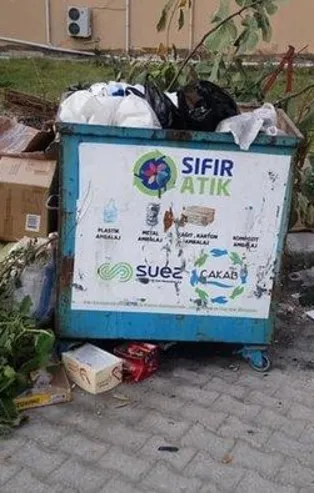 CHP'li Çanakkale Belediyesi çöpleri toplamak yerine vatandaşları medeniyetsizlikle suçladı