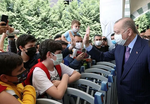 Son dakika: Başkan Erdoğan'dan Cuma namazı çıkışı önemli açıklamalar-5