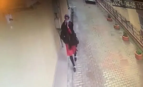 Bursa'da akılalmaz olay! Anne-kızı menemenle uyutup 1 kilo altın ve 15 bin TL nakit parayı çalarak kaçtı-5