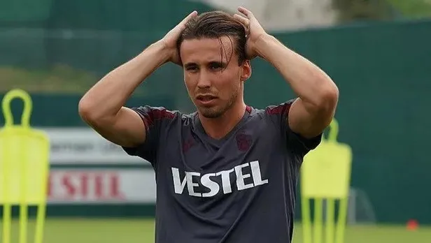 gedson-adim-adim-galatasarayda-a-bola-benfica-ve-gsaray-arasindak-i-anlasmanin-yakin-oldugunu-yazdi-1641854487214.jpeg Gedson adım adım Galatasaray'da! A Bola, Benfica ve G.Saray arasındak i anlaşmanın yakın olduğunu yazdı-9