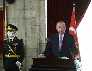 Başkan Erdoğan Büyük Zafer'in 99. yılında Anıtkabir'de: "Türkiye Cumhuriyeti emin ellerde"