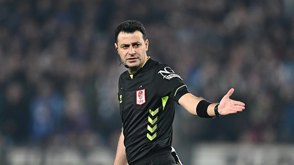 Spor yazarları Trabzonspor-Beşiktaş maçını değerlendirdi! Hakeme kırmızı kart tepkisi