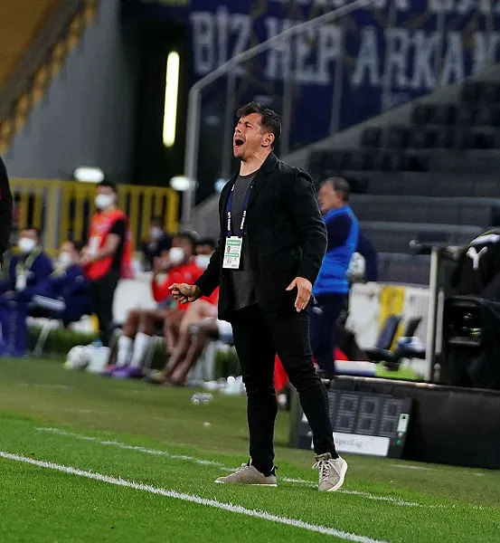 Fenerbahçe'de Kadıköy deplasman oldu! Seriler bitti gelen geçen yendi-3