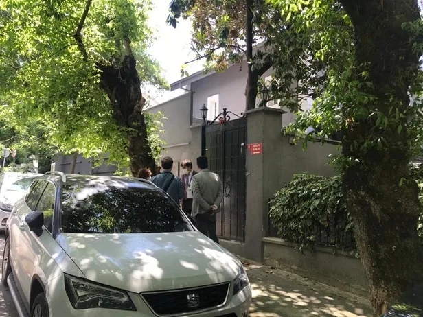 Oda TV’nin sahibi ve Sözcü Gazetesi yazarı Soner Yalçın’ın kaçak kalesini denetlemek isteyen bakanlık ekipleri eve alınmadı-1