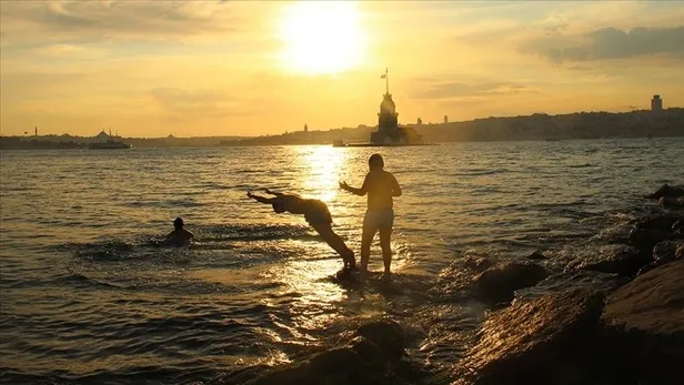 bayramda-hava-nasil-olacak-meteorolojiden-uyari-ustune-uyari-geldi-ilk-iki-gune-dikkat-1657201477931.jpeg Bayramda hava nasıl olacak? Meteorolojiden uyarı üstüne uyarı geldi... İlk iki güne dikkat!-3