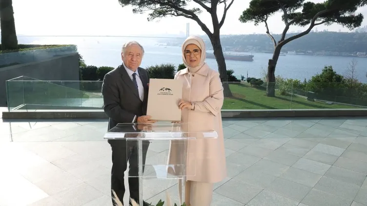 Başkan Erdoğan'ın eşi Emine Erdoğan, BM Karayolu Güvenliği Özel Temsilcisi Todt'u kabul etti