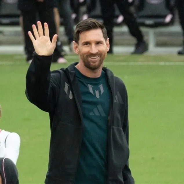 Messi’ye 1.1 milyon dolarlık saat