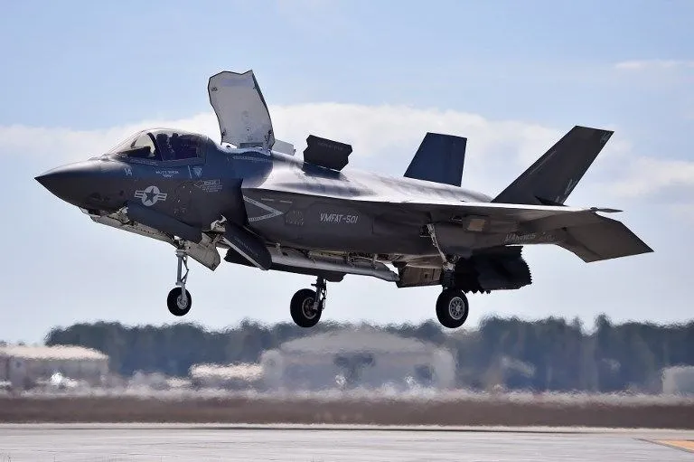 ABD'nin F35 savaş uçağı düştü - 9