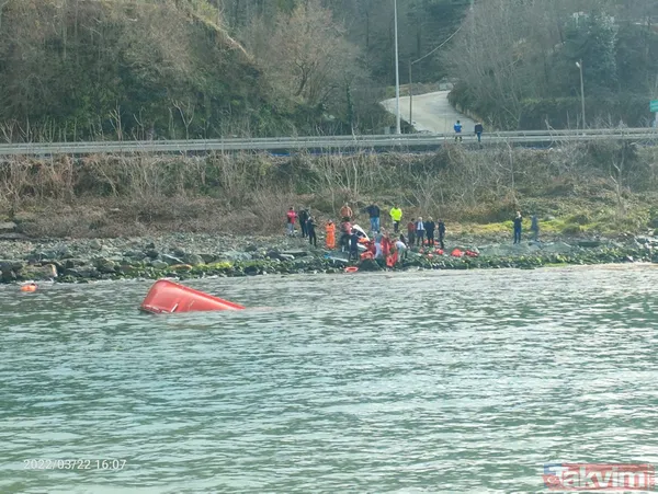 Rize'de korku dolu anlar! Eğitim filikası alabora oldu: 14 öğrenci ve akademisyen denize düştü - 17