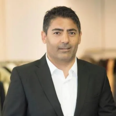 halk-tvnin-patronu-cafer-mahiroglunun-sariyerdeki-kacak-insaat-skandalinda-oklar-ibbye-cevrildi-neden-goz-yumu-1660727491660.jpeg Halk TV'nin patronu Cafer Mahiroğlu'nun Sarıyer'deki kaçak inşaat skandalında oklar İBB'ye çevrildi! Neden göz yumuldu?-2