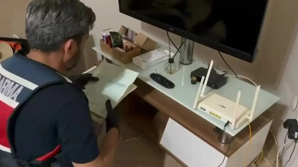 Vize randevularını botlarla topladıkları iddiası: 6 ilde operasyon! 37 tutuklama-4