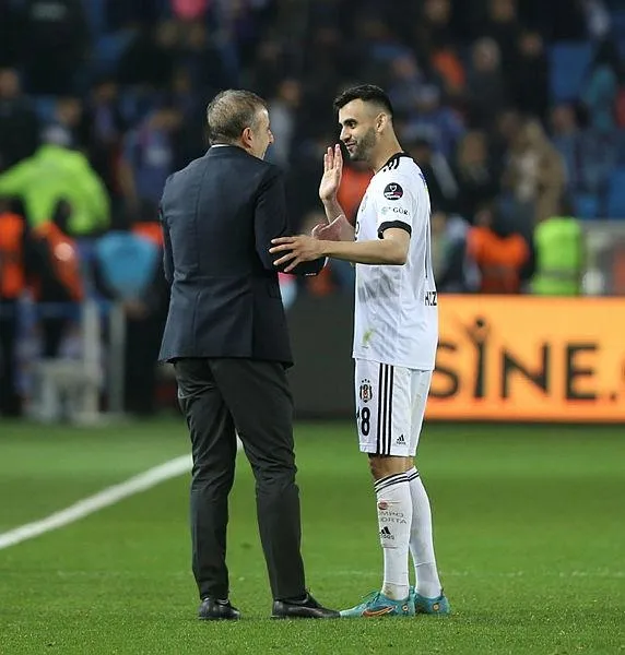 abdullah-avci-besiktas-derbisi-sonrasi-net-konustu-1649028338460.jpeg Abdullah Avcı Beşiktaş derbisi sonrası net konuştu-2
