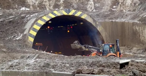 Son dakika: Heyelan nedeniyle kapanan Bolu Dağı Tüneli ulaşıma açıldı