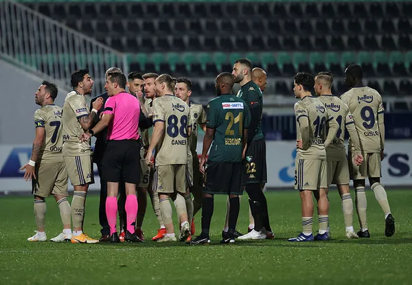 1607323507269.jpg Fenerbahçelileri isyan ettiren Ali Palabıyık'tan ilginç rekor!-3