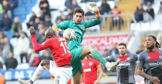Haliç derbisinde Kasımpaşa 1 puanı son anlarda kurtardı