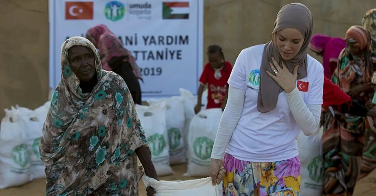 gamze ozcelik sudan da kimileri de cadilar bayrami nda arka sokaklar in eski yildizi video videosunu izle takvim tv