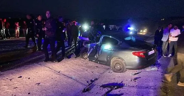 Malatya’da feci kaza! Kamyonet ile otomobil kafa kafaya çarpıştı: 3 ölü, 4 yaralı