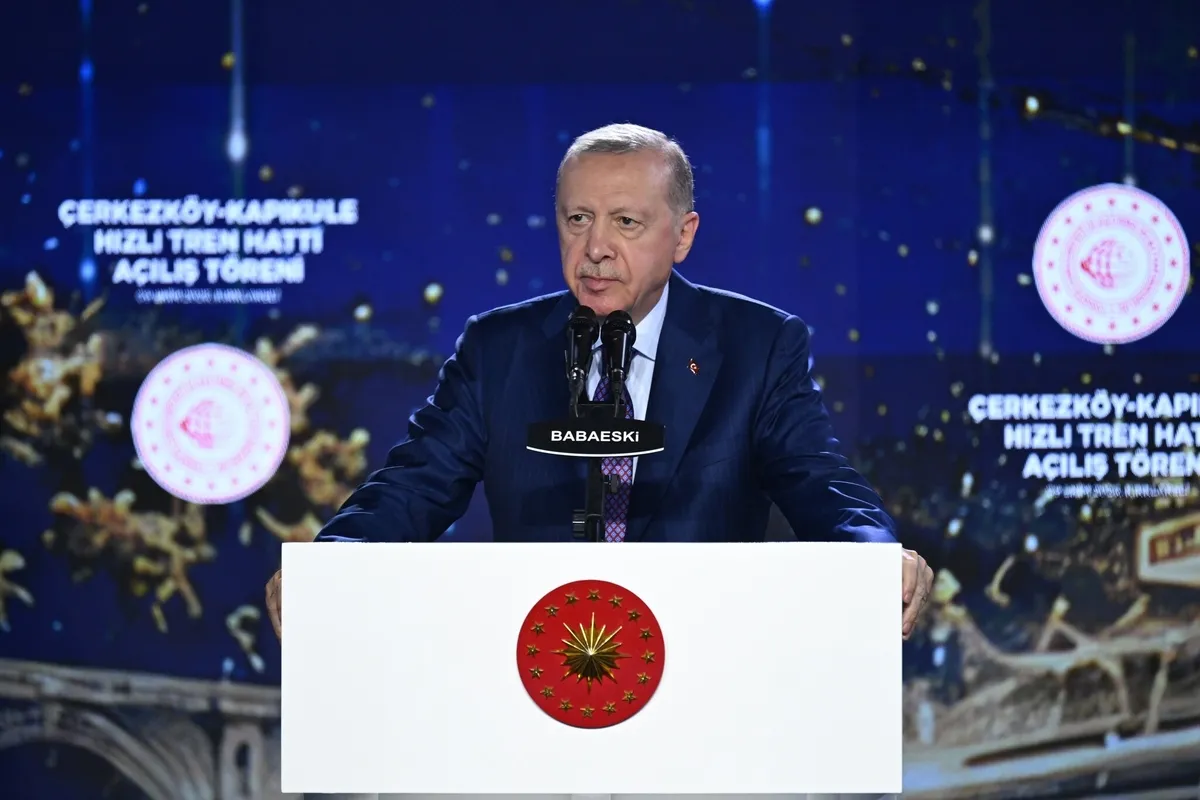 baskan-erdogan-cerkezkoy-kapikule-demir-yolu-hattini-hizmete-acti-ekonomiye-buyuk-katki-saglayacak-1791551680393.jpeg Başkan Erdoğan, Çerkezköy-Kapıkule Demir Yolu Hattı'nı hizmete açtı: Ekonomiye büyük katkı sağlayacak-3