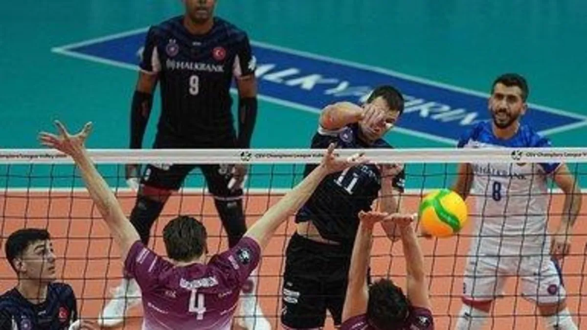 Halkbank bir adım önde!