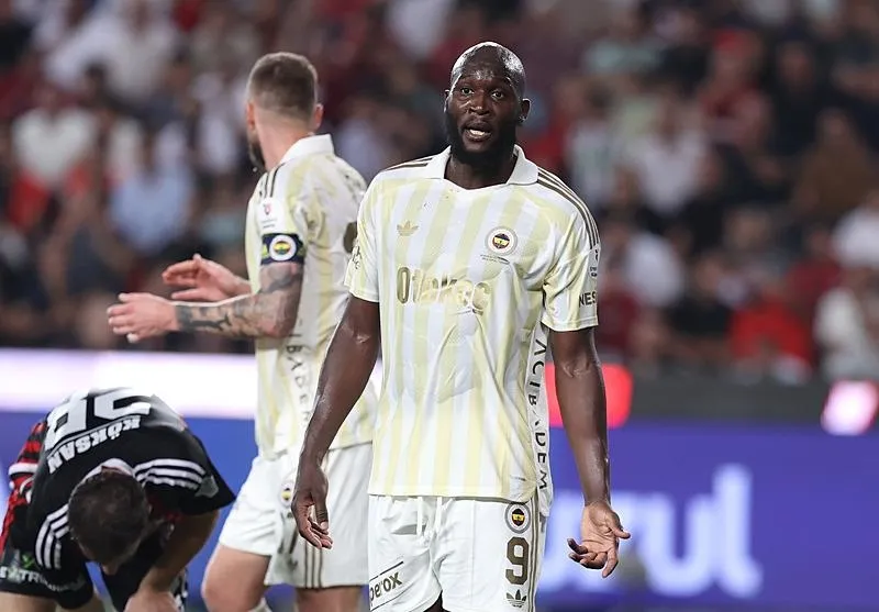 fenerbahcede-ismail-kartal-doneminde-dikkat-ceken-degisim-fenerbahcede-sorunlar-bitmiyor-soke-eden-detay-1789539661493.jpeg Fenerbahçe'de sorunlar bitmiyor! Şoke eden detay-7