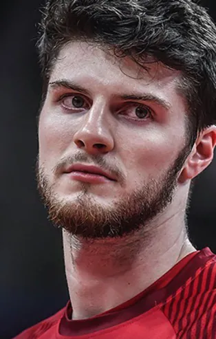 Selin Ciğerci, Gökhan Çıra defterini kapatıp yeni aşkını ilan etmişti! Basketbolcu Metecan Birsen suskunluğunu bozdu