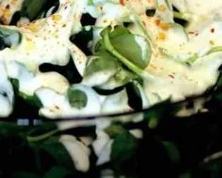 Yoğurtlu Semizotu Salatası Tarifi