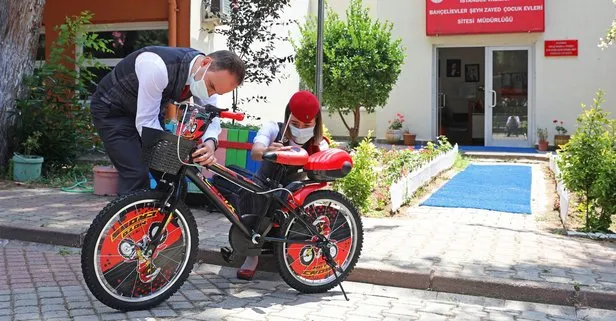 THY kabin memurları 100 çocuğun bisiklet hayalini gerçekleştirdi