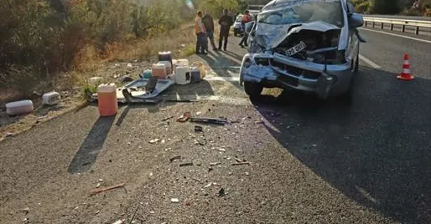 Balıkesir'de zeytin işçilerini taşıyan minibüse panelvan çarptı! Kazada 15 kişi yaralandı