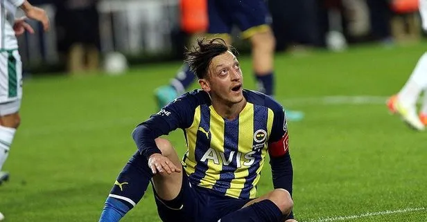 Fenerbahçe yönetiminden gündemi sarsan bir karar geldi! Mesut ve Ozan süresiz kadro dışı