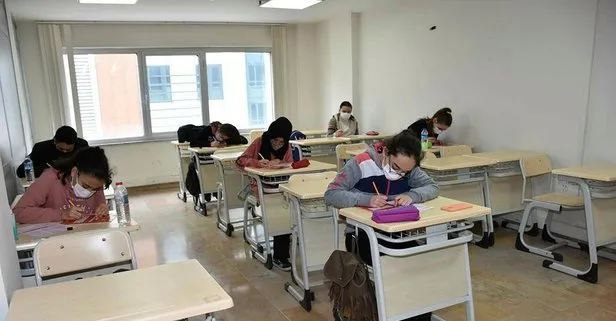 1 Mart okullar açılacak mı? İstanbul Ankara İzmir Bursa Kocaeli 1 Mart’ta 8. 12. sınıflar okula gidecek mi? Kimler okula gidecek?