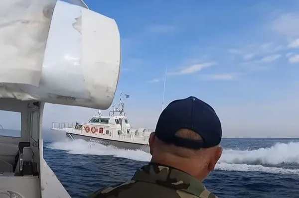 turkiye-onu-konusmustu-ilker-reis-yunan-tacizini-goruntuledi-geldikleri-gibi-gittiler-1647845084870.jpeg Türkiye onu konuşmuştu! İlker Reis yine Yunanları geri püskürttü: Geldikleri gibi gittiler-2