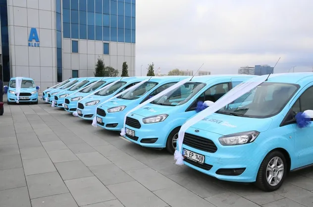 "Mobil İSKİ" ile 300 bin İstanbullu şubeye gitmeden işini halletti