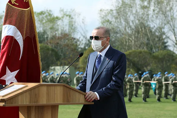 son-dakika-baskan-erdogandan-41-komando-tugay-komutanligi-sancak-verme-toreninde-onemli-aciklamalar-1605260409325.jpg SON DAKİKA: Başkan Erdoğan'dan 41. Komando Tugay Komutanlığı Sancak Verme Töreni'nde önemli açıklamalar-2