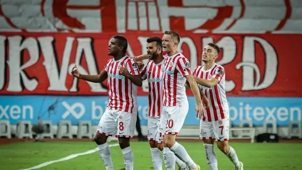guvenlik-sebebiyle-ertelenmisti-besiktas-antalyaspor-maci-ne-zaman-oynanacak-bjk-antalyaspor-maci-hangi-gun-ya-1668520997541.jpg Güvenlik sebebiyle ertelenmişti! Beşiktaş Antalyaspor maçı ne zaman oynanacak? BJK - Antalyaspor maçı hangi gün yapılacak?-3