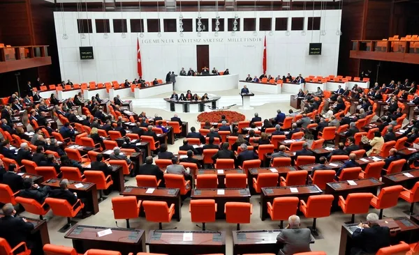 son-dakika-meclisin-2022-butcesi-belli-oldu-1635325519056.jpg Son dakika: Meclis'in 2022 bütçesi belli oldu-5