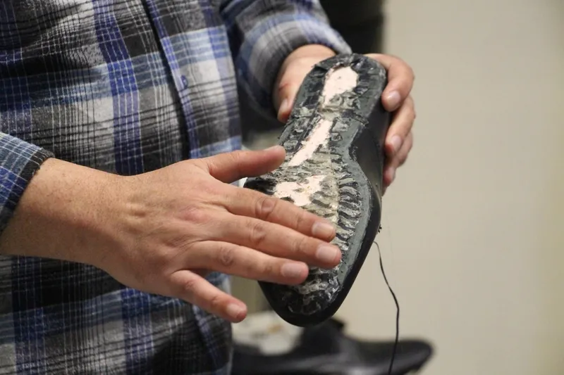 turkiyede-rekor-kirildi-tam-222-numara-ayakkabi-uretildi-1777464083830.jpg Türkiye’de rekor kırıldı: Tam 222 numara ayakkabı üretildi-3