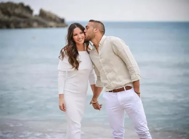 Berkay Özlem Ada Şahin çifti ile Cenk Tosun ve eşi Ece Tosun hesap rekoru kırdı