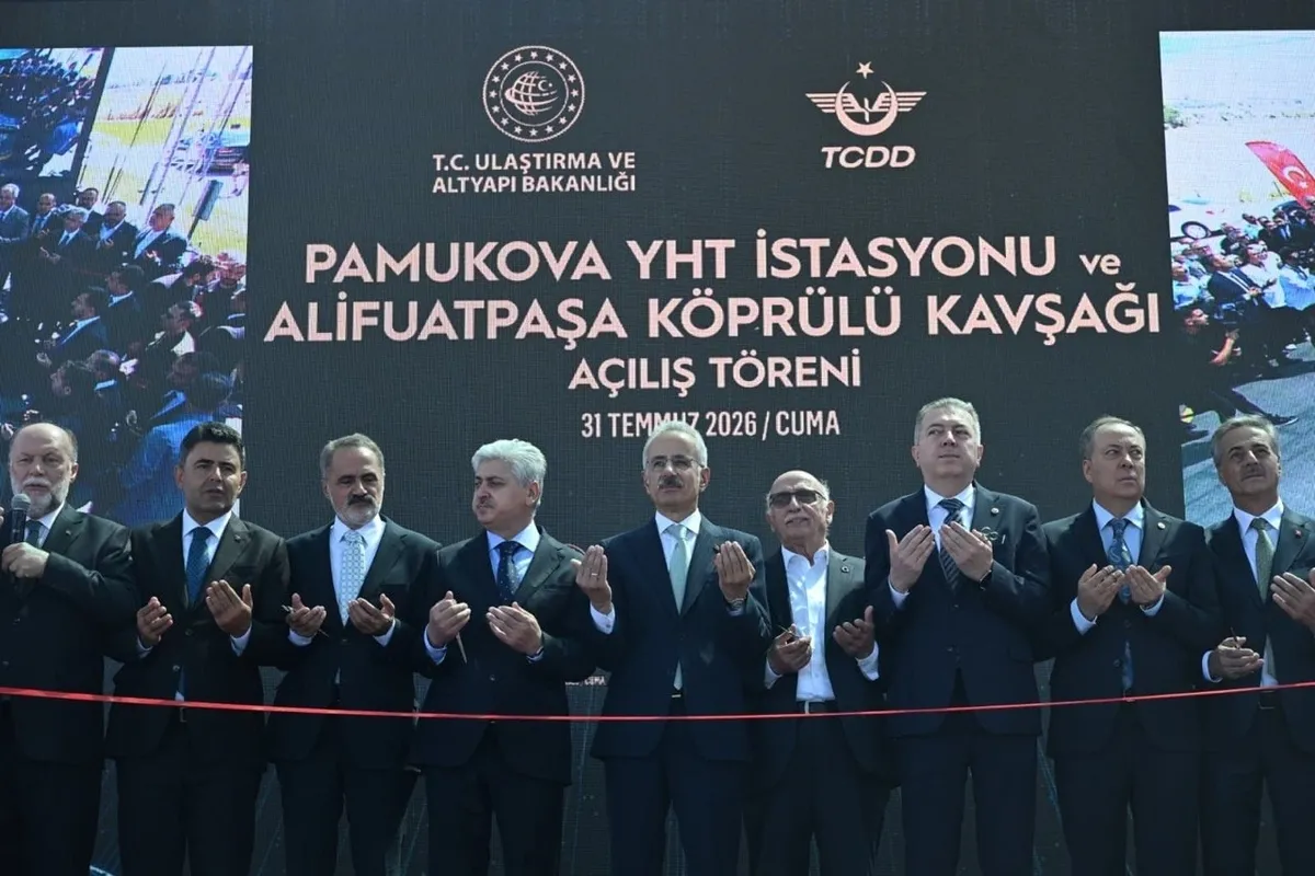 1785496392065.jpeg Sakarya'nın güçlü ulaşım ağı! Pamukova YHT İstasyonu ve Alifuatpaşa Köprülü Kavşağı açıldı-1