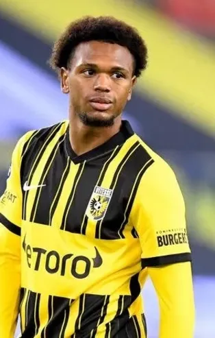 Son dakika Fenerbahçe haberleri... Fenerbahçe'ye kötü haber! İşte Lois Openda için istenen rakam!