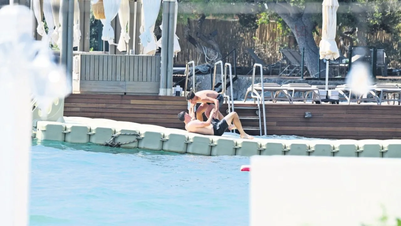 Yusuf Akçiçek Bodrum’da tatil keyfi yaptı