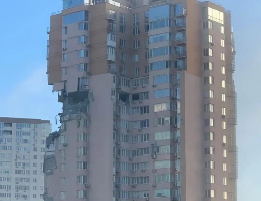 Kiev’de apartman bombalandı