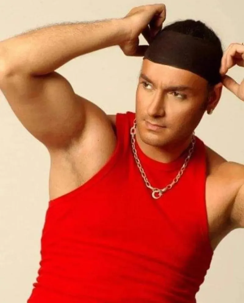 90larin-efsane-isimlerinden-tayfun-duygulu-57-oldu-iste-son-hali-1775739931148.jpeg 90’ların efsane isimlerinden Tayfun Duygulu 57 oldu! İşte son hali-4