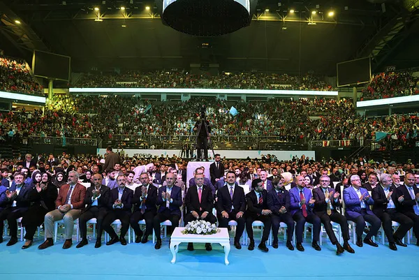 Son dakika: Başkan Erdoğan'dan TÜGVA 5. Olağan Genel Kurulu'nda asgari ücret açıklaması-3