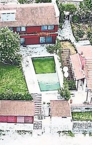 Ünlü sanatçı Sezen Aksu’nun izmir'deki kaçak havuzu apar topar dolduruldu!