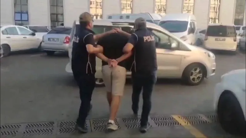 16-ilde-fetoye-kiskac-operasyonu-4-gundur-devam-eden-operasyonlarda-73-supheli-yakalandi-1721661205404.jpeg 16 ilde FETÖ'ye kıskaç operasyonu: 4 gündür devam eden operasyonlarda 73 şüpheli yakalandı-3